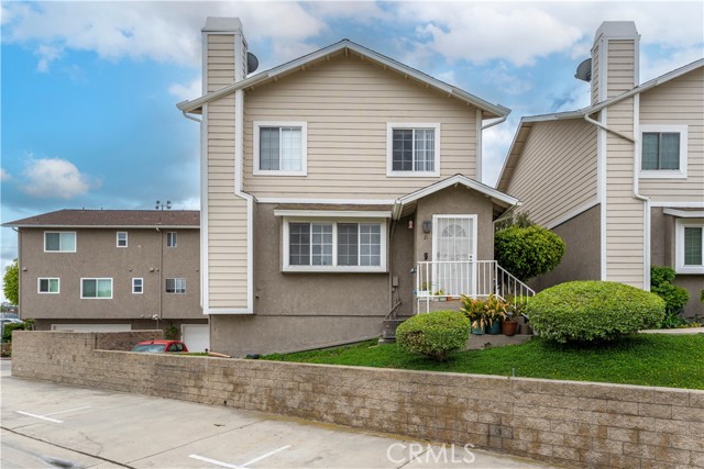 Detail Gallery Image 3 of 44 For 15069 Mulberry Dr, Whittier,  CA 90604 - 3 Beds | 3 Baths