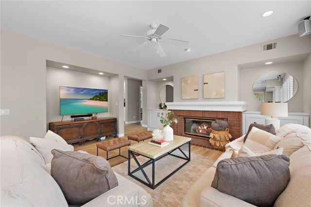 3 Sepulveda, Rancho Santa Margarita CA: https://media.crmls.org/medias/df1c1892-3870-46c0-a09f-0775130282a1.jpg