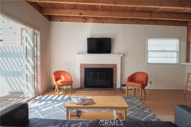 757 35th Street, Manhattan Beach, California 90266, 4 Bedrooms Bedrooms, ,2 BathroomsBathrooms,Residential,Sold,35th,SB21206332