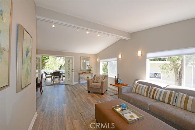 Detail Gallery Image 19 of 73 For 84 Sherwood Dr, Westlake Village,  CA 91361 - 3 Beds | 2 Baths