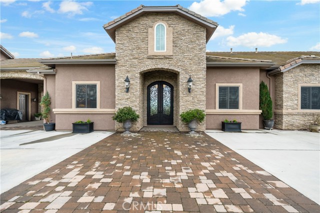 Detail Gallery Image 12 of 74 For 39470 Calle Anita, Temecula,  CA 92592 - 5 Beds | 4/1 Baths