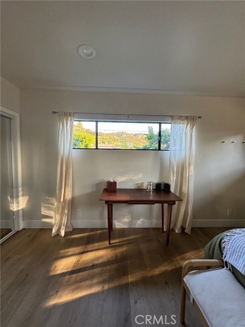 23715 Valley View Road, Calabasas CA: https://media.crmls.org/medias/df1e3523-d06b-4215-8c46-8d3c9513a88d.jpg