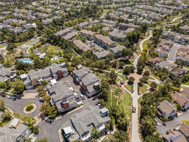Detail Gallery Image 34 of 41 For 34 Platinum Cir, Ladera Ranch,  CA 92694 - 2 Beds | 2/1 Baths