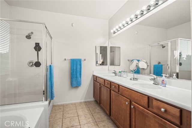 Detail Gallery Image 21 of 59 For 40651 Whitecliff Way, Palmdale,  CA 93551 - 5 Beds | 2/1 Baths