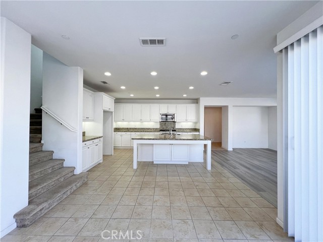 4953 S Bountiful Trail, Ontario CA: https://media.crmls.org/medias/df1f077c-8ec6-443c-99af-5360cd4e910c.jpg