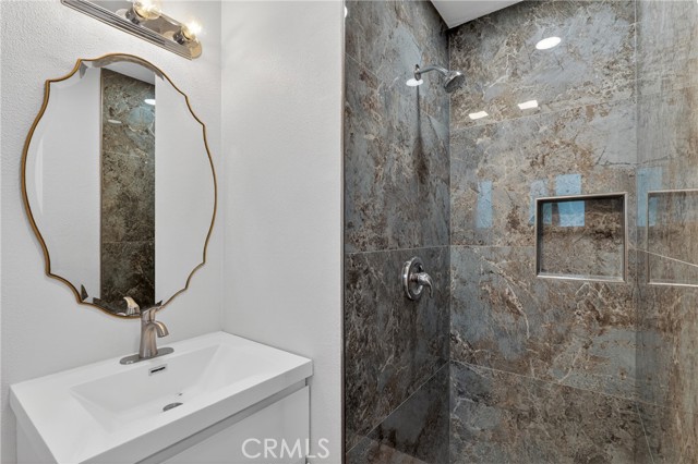 Detail Gallery Image 25 of 49 For 7100 E Atherton Dr, Long Beach,  CA 90815 - 3 Beds | 2 Baths