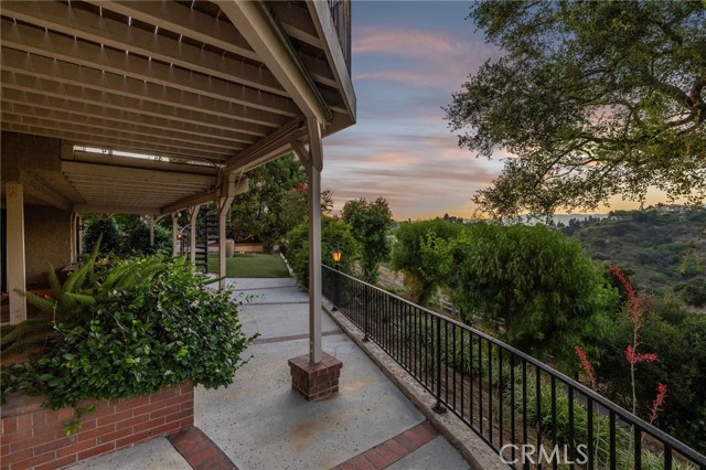 23511 Mirage Lane, Diamond Bar CA: https://media.crmls.org/medias/df20760e-0869-4acc-ade5-b0810f0c4c39.jpg