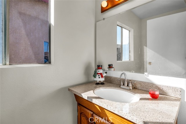 Detail Gallery Image 13 of 25 For 2029 Garner St, Lomita,  CA 90717 - 3 Beds | 1/1 Baths