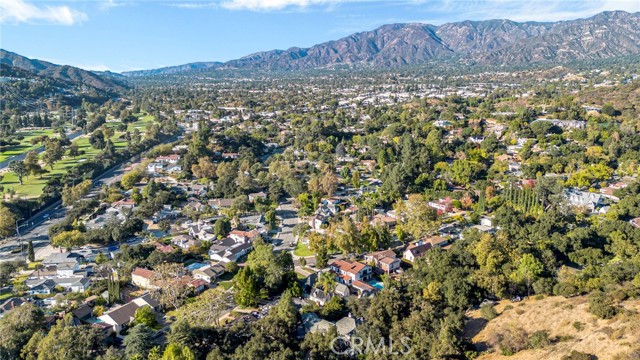 Detail Gallery Image 30 of 35 For 1919 Bayberry Dr, Glendale,  CA 91208 - 4 Beds | 3 Baths