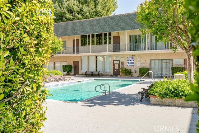 Detail Gallery Image 27 of 36 For 17151 Roscoe Bld #21,  Northridge,  CA 91325 - 2 Beds | 1/1 Baths