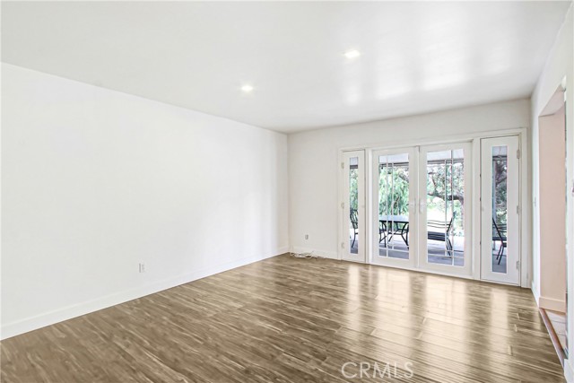 Detail Gallery Image 18 of 25 For 458 Termino, Corona,  CA 92879 - 4 Beds | 2 Baths