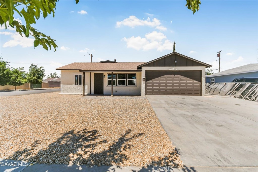 203 E Avenue P4