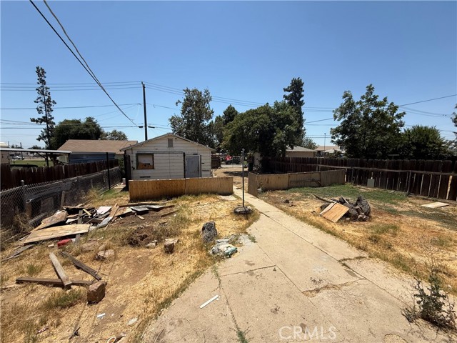 Detail Gallery Image 15 of 24 For 419 Linda Vista Dr, Bakersfield,  CA 93308 - 2 Beds | 1 Baths