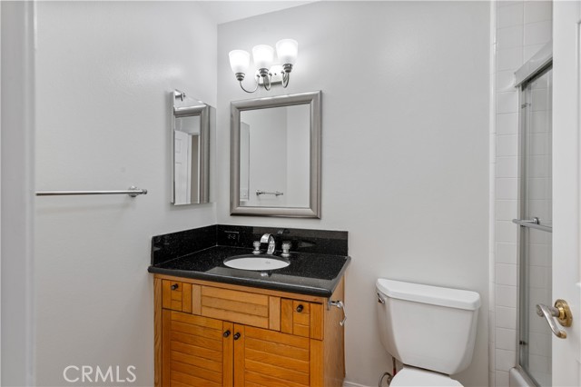 Detail Gallery Image 11 of 28 For 21015 Tomlee Ave, Torrance,  CA 90503 - 4 Beds | 3 Baths