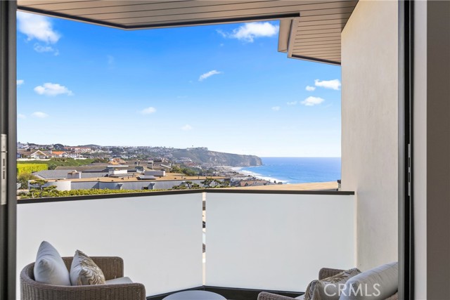 Detail Gallery Image 24 of 61 For 23502 Seaward Isle, Dana Point,  CA 92629 - 4 Beds | 4/2 Baths