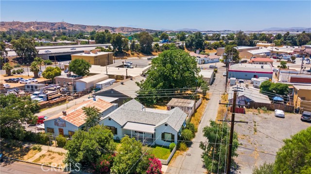 Detail Gallery Image 12 of 18 For 559 Edgar Ave, Beaumont,  CA 92223 - 4 Beds | 1 Baths