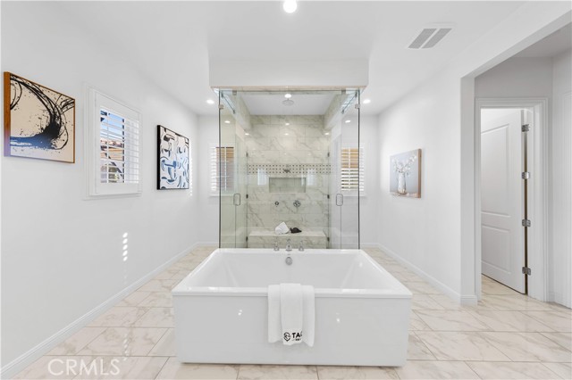111 great oak, Irvine CA: https://media.crmls.org/medias/df2659b3-b827-4f96-822e-05bbfd8bf1a4.jpg