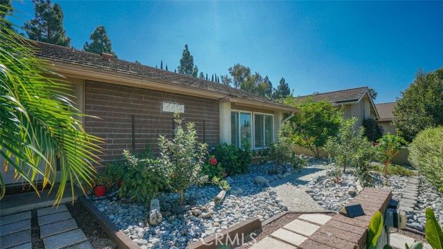 Detail Gallery Image 2 of 53 For 14412 Pinewood Rd, Tustin,  CA 92780 - 3 Beds | 2 Baths