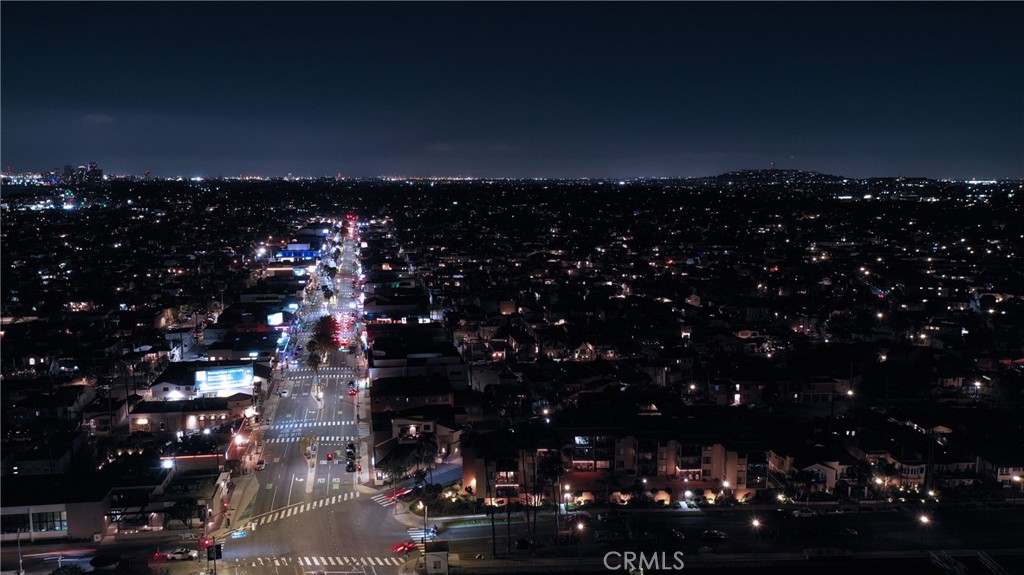https://media.crmls.org/medias/df2757f1-48fd-498e-bb91-d5138fc957f7.jpg?preset=X-Large