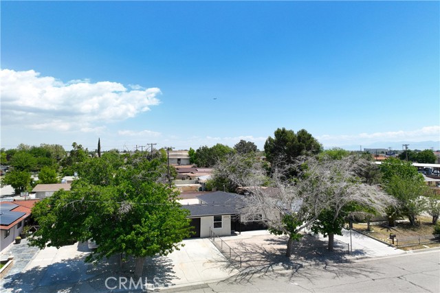 Detail Gallery Image 4 of 6 For 44510 21st St, Lancaster,  CA 93536 - 5 Beds | 3 Baths
