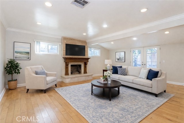 Detail Gallery Image 13 of 37 For 8855 Tyrone Ave, Panorama City,  CA 91402 - 3 Beds | 2 Baths