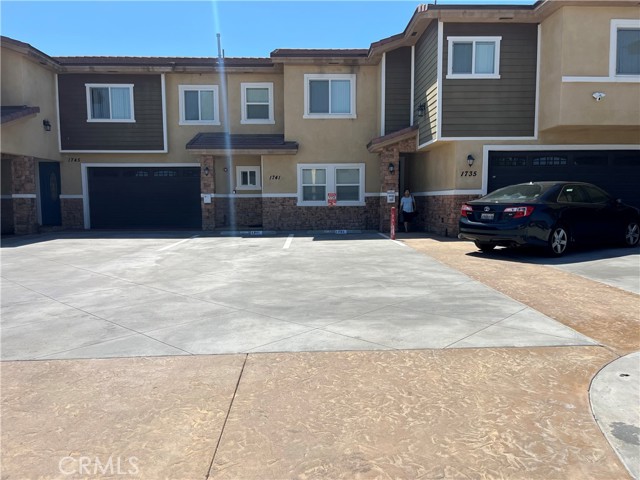 Detail Gallery Image 1 of 26 For 1735 S Easy Way, Anaheim,  CA 92804 - 3 Beds | 2/1 Baths