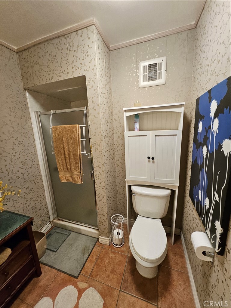 https://media.crmls.org/medias/df2822a3-3de7-4378-aeb1-5cc9b9be0f75.jpg?preset=X-Large