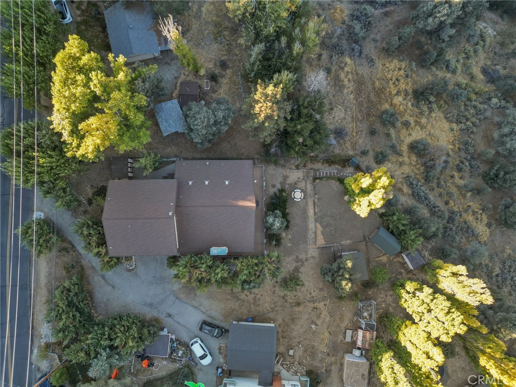 https://media.crmls.org/medias/df2874af-d124-43c3-9583-1affaae4e670.jpg?preset=X-Large