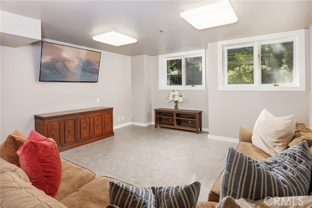 Detail Gallery Image 14 of 58 For 31561 Peppertree Bend, San Juan Capistrano,  CA 92675 - 5 Beds | 3/1 Baths