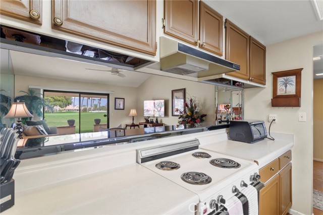 Detail Gallery Image 13 of 51 For 77050 Pauma Valley Way, Palm Desert,  CA 92211 - 2 Beds | 2 Baths