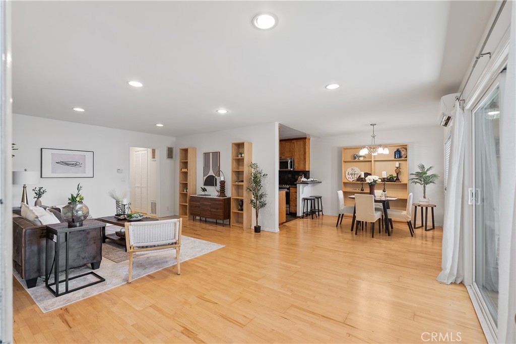 1925 Montana Avenue #3