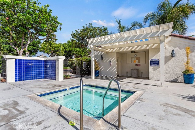21 Morena, Irvine CA: https://media.crmls.org/medias/df2a8f31-9cfb-43a9-bb6d-81a74968fa3d.jpg