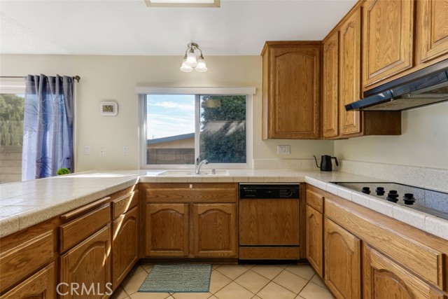 Detail Gallery Image 10 of 40 For 17567 Doric St, Granada Hills,  CA 91344 - 3 Beds | 2 Baths