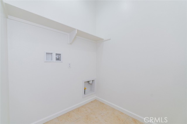 Detail Gallery Image 25 of 42 For 3076 E via Rosso, Ontario,  CA 91764 - 3 Beds | 2 Baths