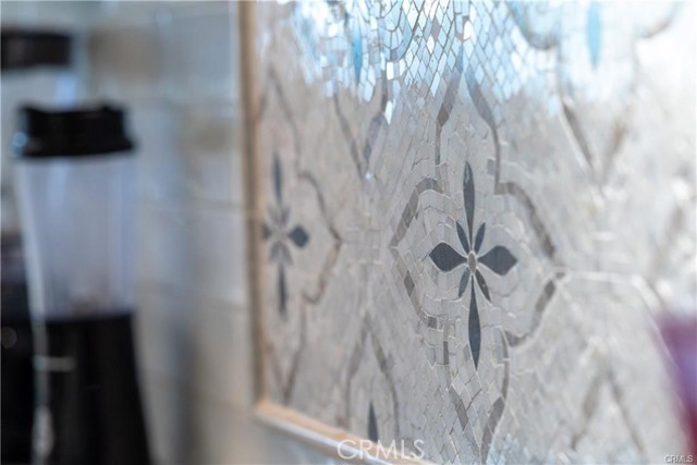 Detail Gallery Image 3 of 31 For 1734 N Fuller Ave #109,  Los Angeles,  CA 90046 - 2 Beds | 2 Baths