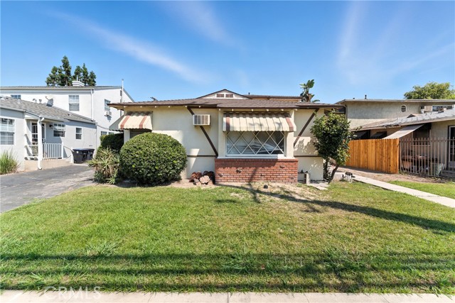 1205 W Alameda Avenue, Burbank CA: https://media.crmls.org/medias/df2c4fd3-3ff4-4b9f-a44c-4452ff57c343.jpg