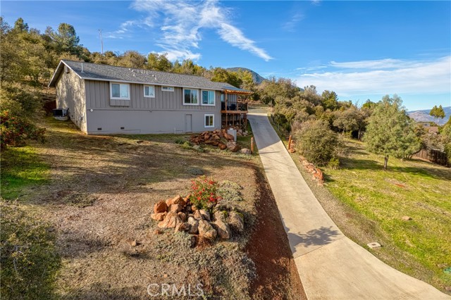 Detail Gallery Image 3 of 46 For 9911 Monte Cristo Dr, Kelseyville,  CA 95451 - 3 Beds | 2 Baths