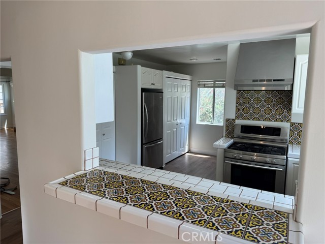 Detail Gallery Image 5 of 21 For 4313 Shadyglade Ave, Studio City,  CA 91604 - 3 Beds | 2 Baths