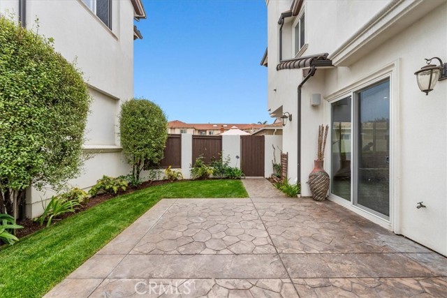 2214 Warfield Avenue, Redondo Beach, California 90278, 4 Bedrooms Bedrooms, ,3 BathroomsBathrooms,Residential,Sold,Warfield,SB24110583