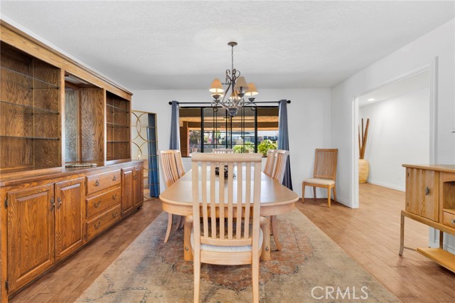 Detail Gallery Image 10 of 58 For 18186 Bangor, Hesperia,  CA 92345 - 4 Beds | 3 Baths