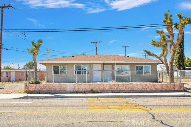 Detail Gallery Image 1 of 16 For 25287 Main Street, Barstow,  CA 92311 - 4 Beds | 2 Baths