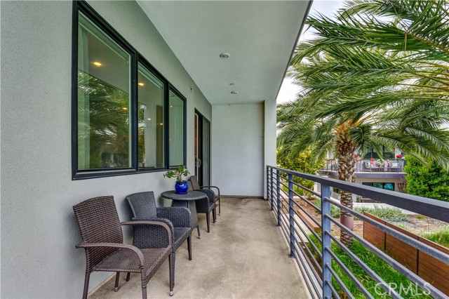 Detail Gallery Image 12 of 47 For 413 Transport, Tustin,  CA 92782 - 4 Beds | 4 Baths