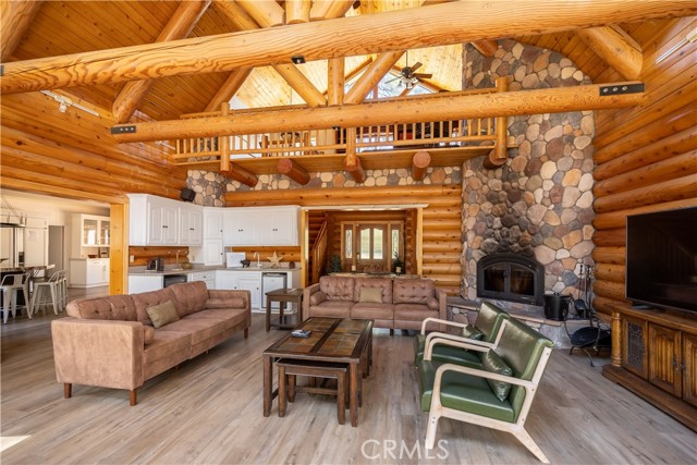 Detail Gallery Image 14 of 41 For 125 Starvation Flats Rd, Big Bear Lake,  CA 92315 - 4 Beds | 5/1 Baths