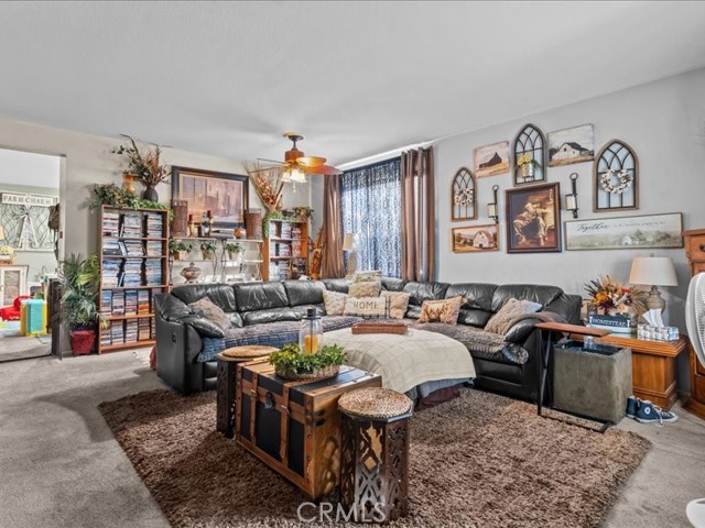 Image 4 of 39 For 528 Memphis Court