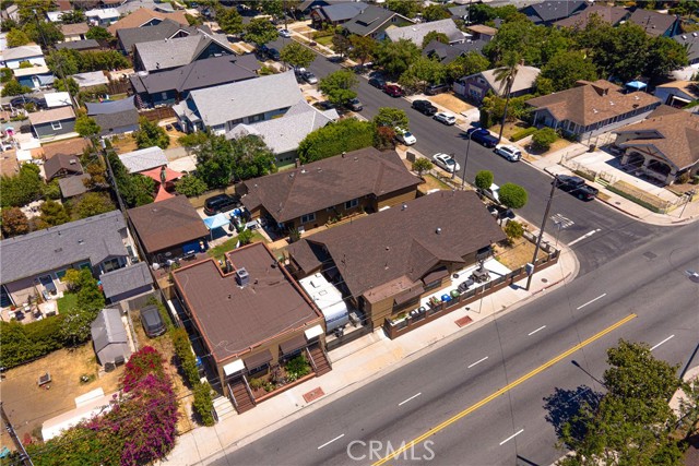 2289 W 29th Place, Los Angeles CA: https://media.crmls.org/medias/df2e5615-a64f-4d9b-9cd9-c94b6b00cf2c.jpg