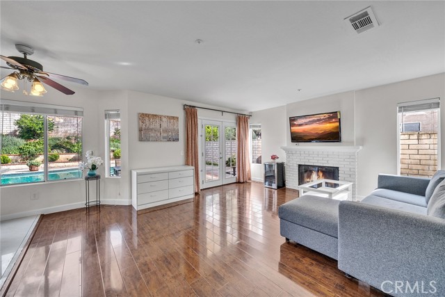 Detail Gallery Image 8 of 69 For 7863 Iroquois, Fontana,  CA 92336 - 4 Beds | 2/1 Baths