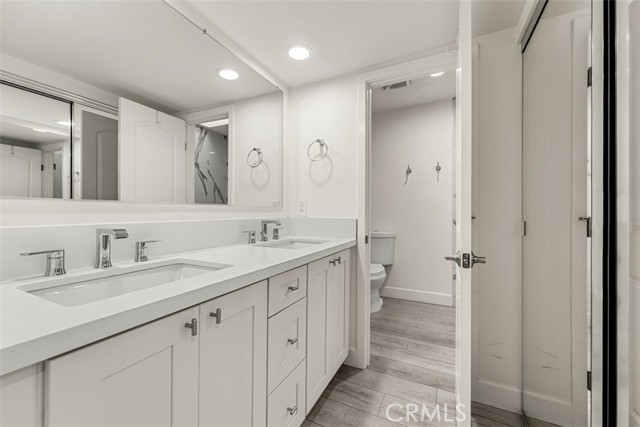 Detail Gallery Image 13 of 23 For 52 Sea Pine, Newport Beach,  CA 92660 - 2 Beds | 2 Baths