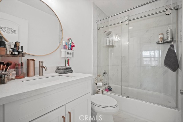 Detail Gallery Image 20 of 44 For 7323 Camellia Ave, North Hollywood,  CA 91605 - 5 Beds | 3 Baths