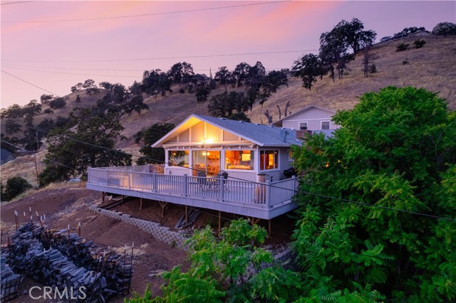 13041 San Joaquin Avenue, Clearlake CA: https://media.crmls.org/medias/df307d2b-bf35-4372-91e9-312e7666fd05.jpg