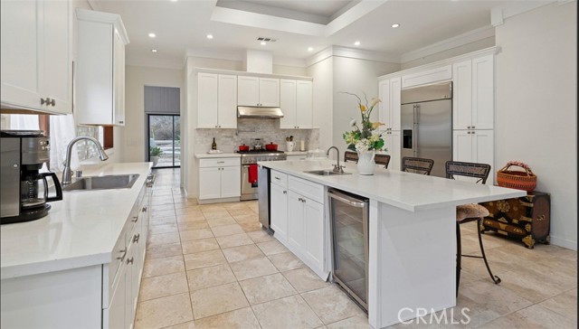 Detail Gallery Image 3 of 27 For 31991 Viapavo Real, Coto de Caza,  CA 92679 - 4 Beds | 4/1 Baths